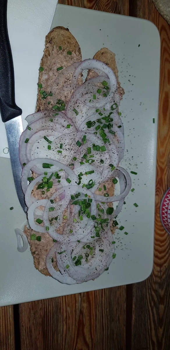 Bratenfettbrot Mit Viel Zwiebel