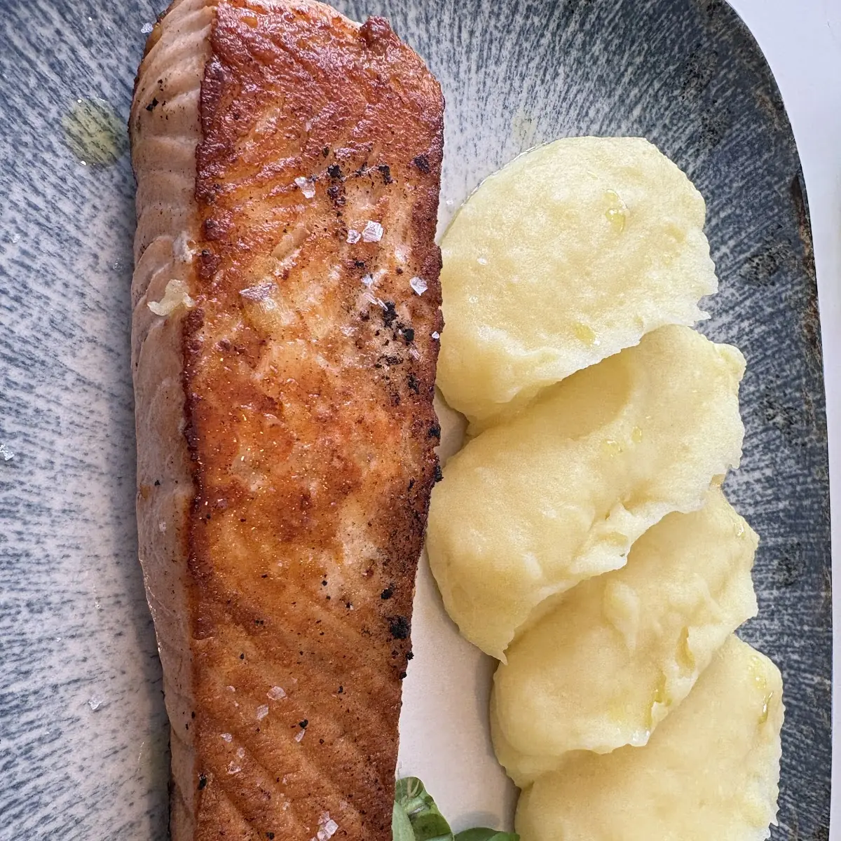 Gegrillter Lachs