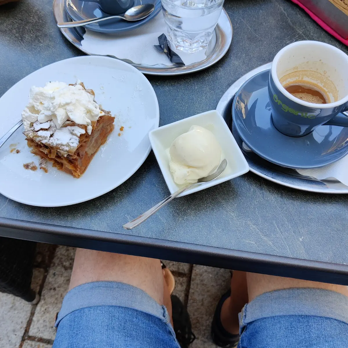 Apfelstrudel