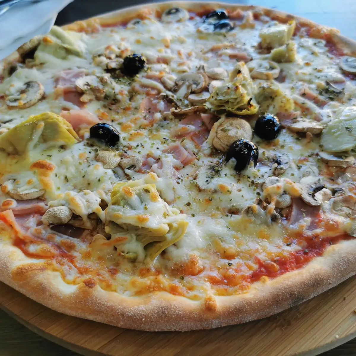 Pizza Capricciosa