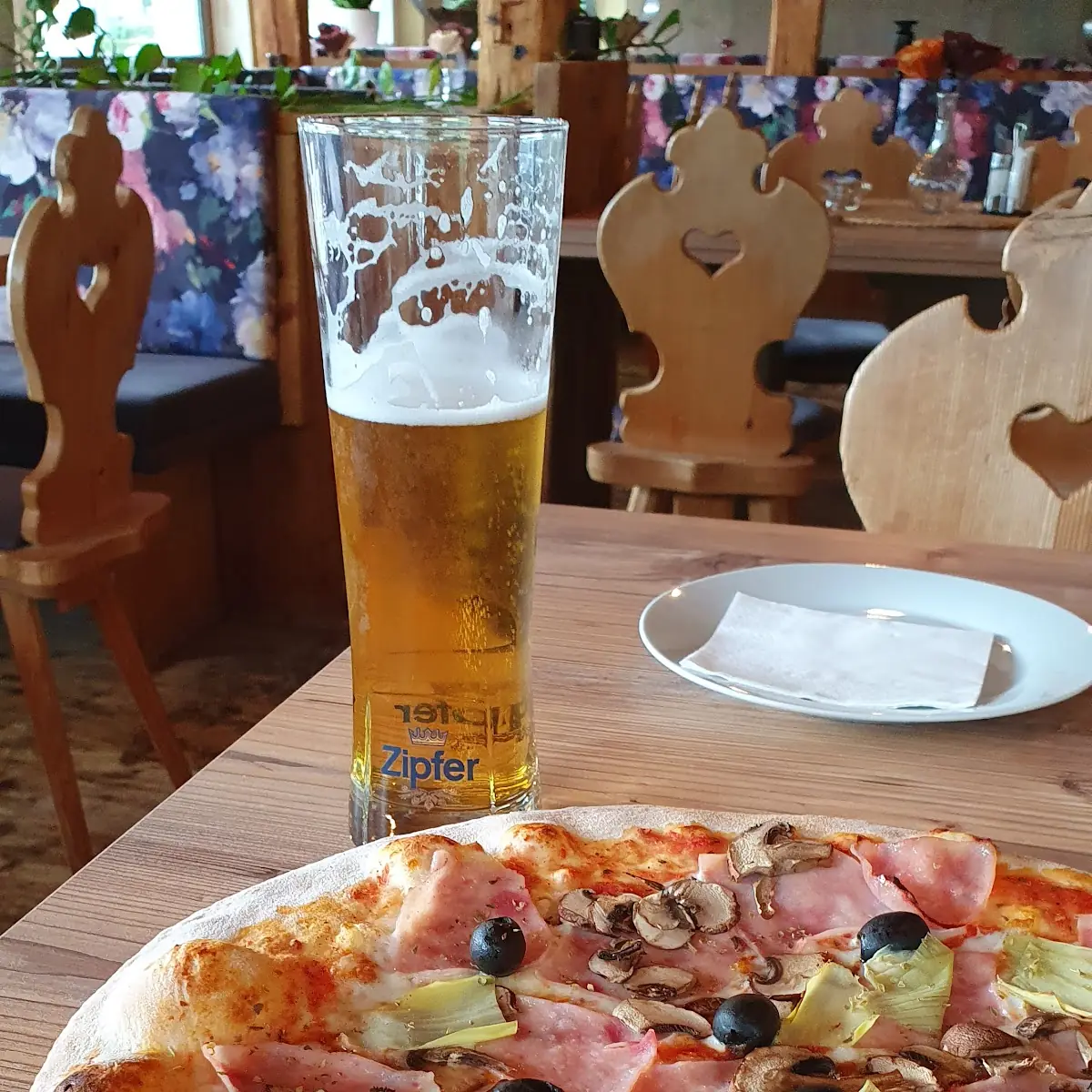 Pizza Capricciosa