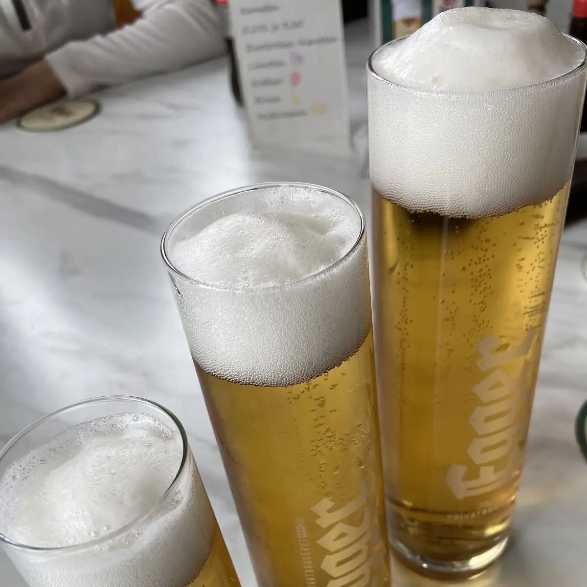 Frisch Gezapftes Bier