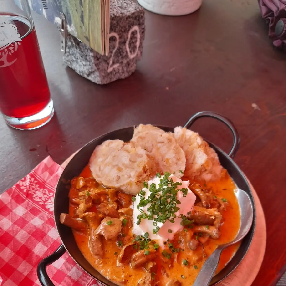Eierschwammeln Mit Knödel