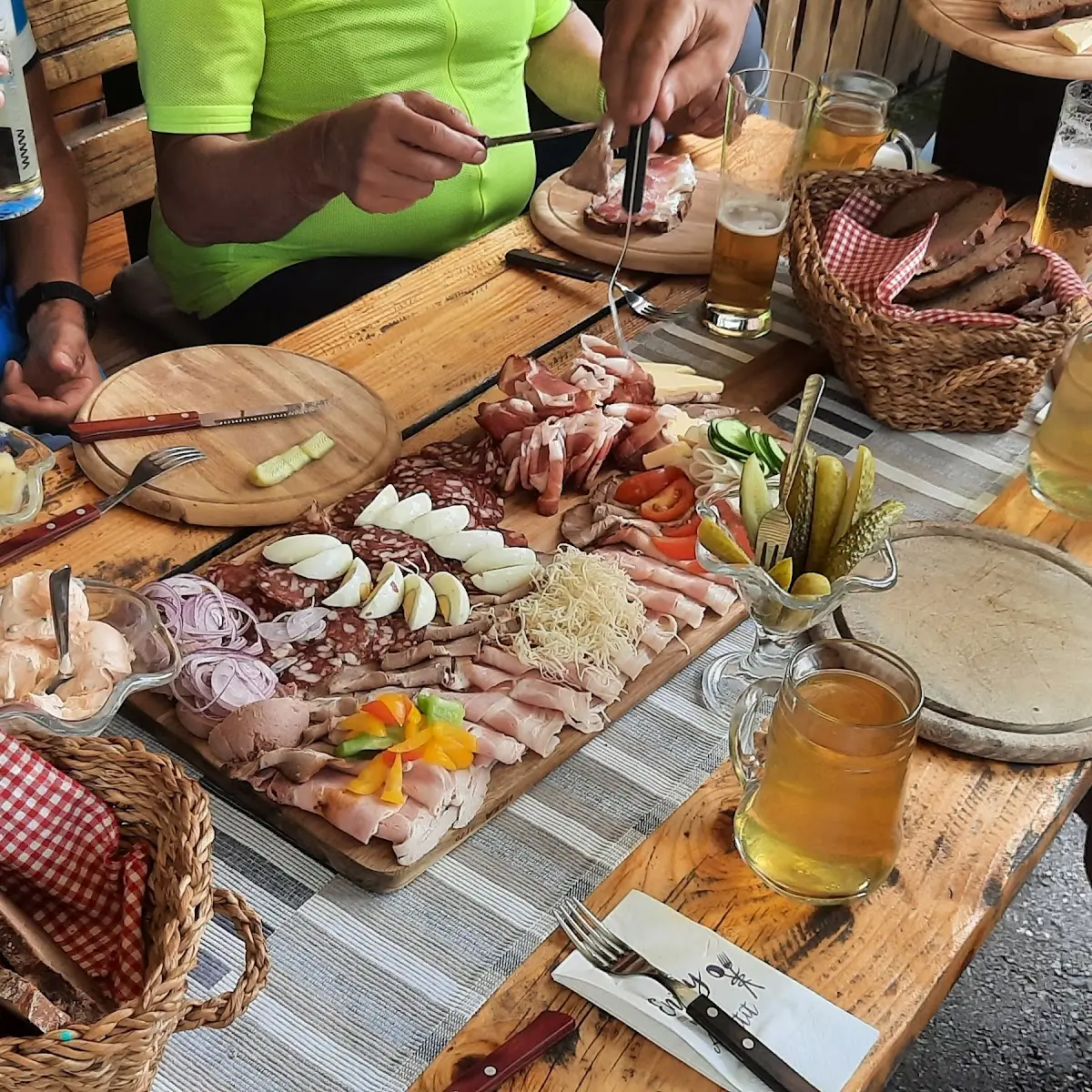 Brettel Jause