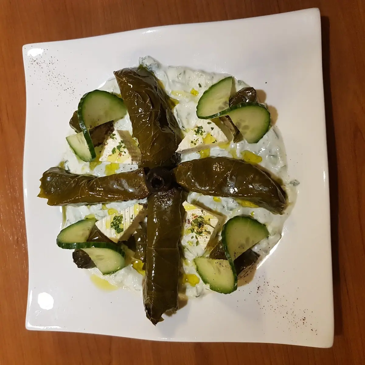 Dolmadatia