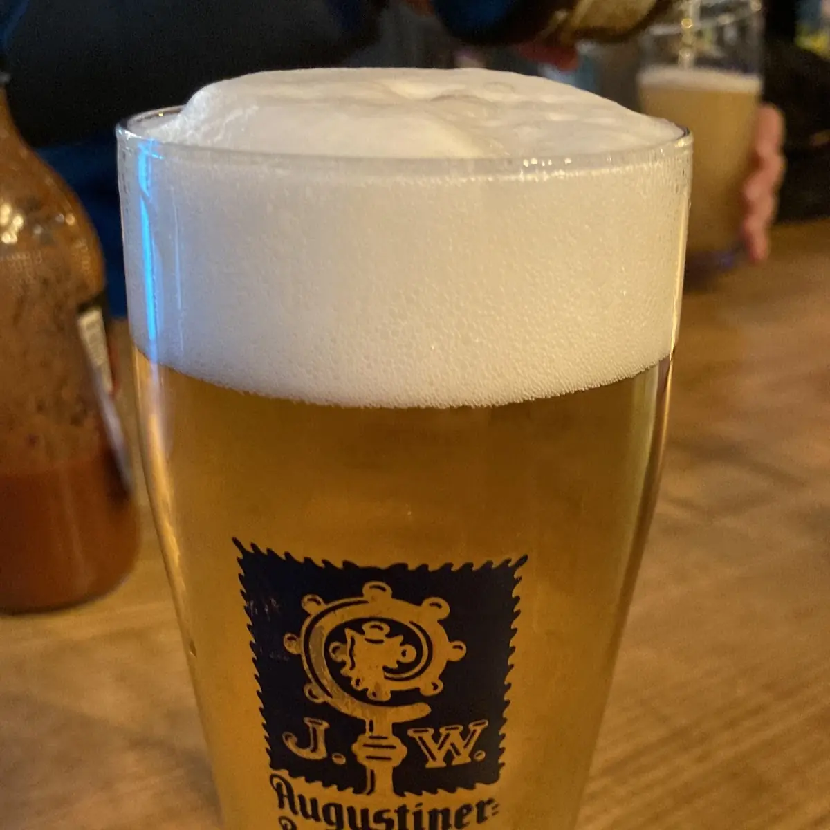 Augustiner Hell Vom Fass