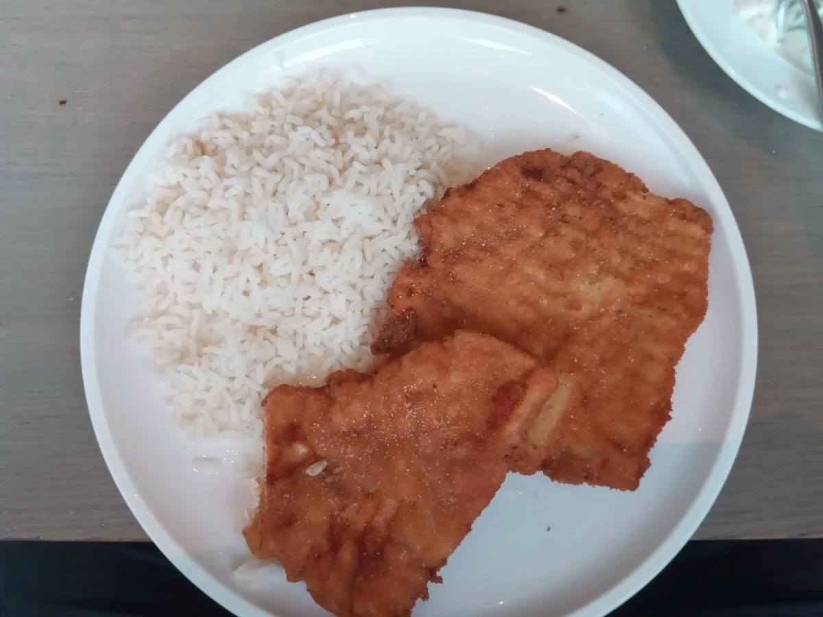 Mittagsmenü Schnitzel Mit Reis