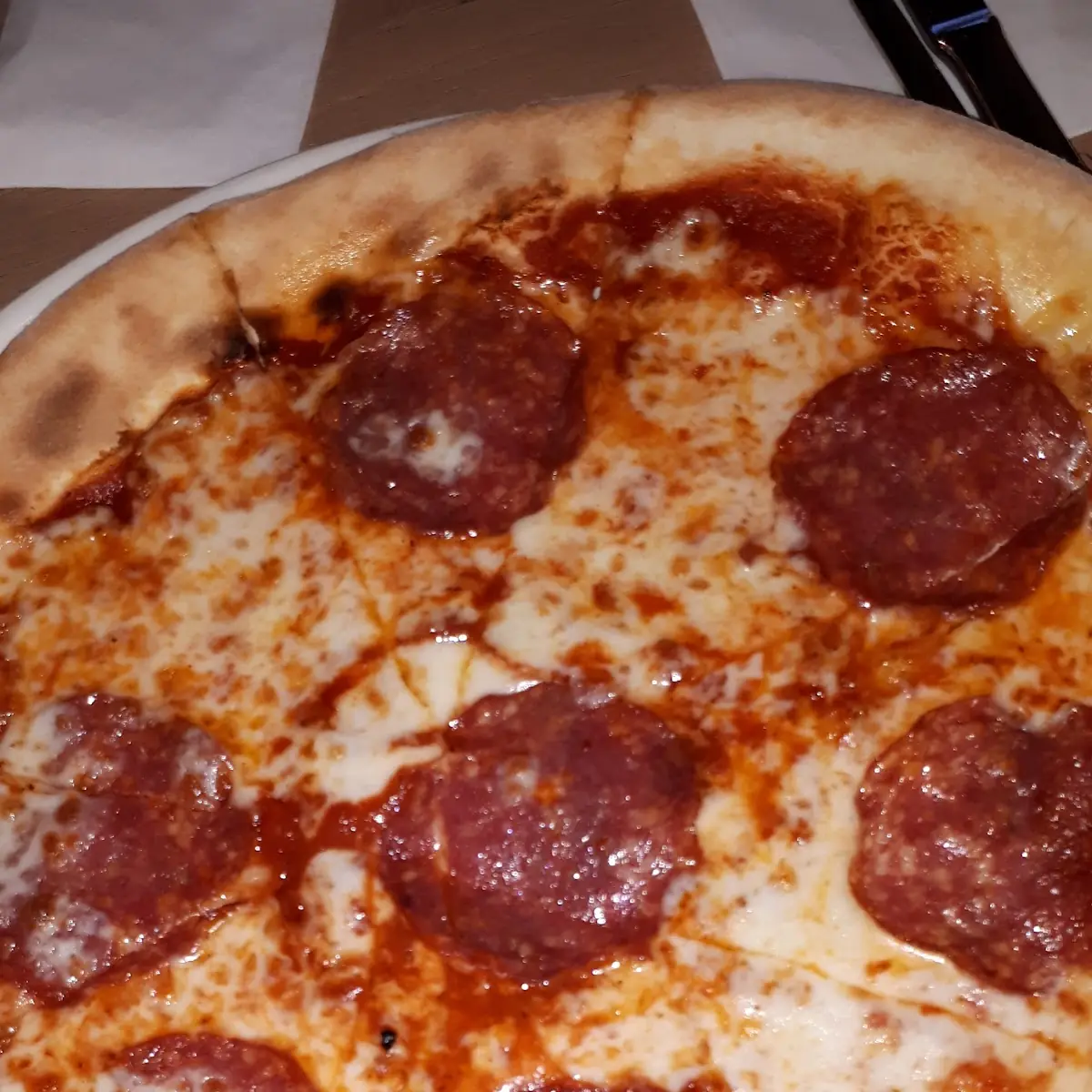 Salami Pizza