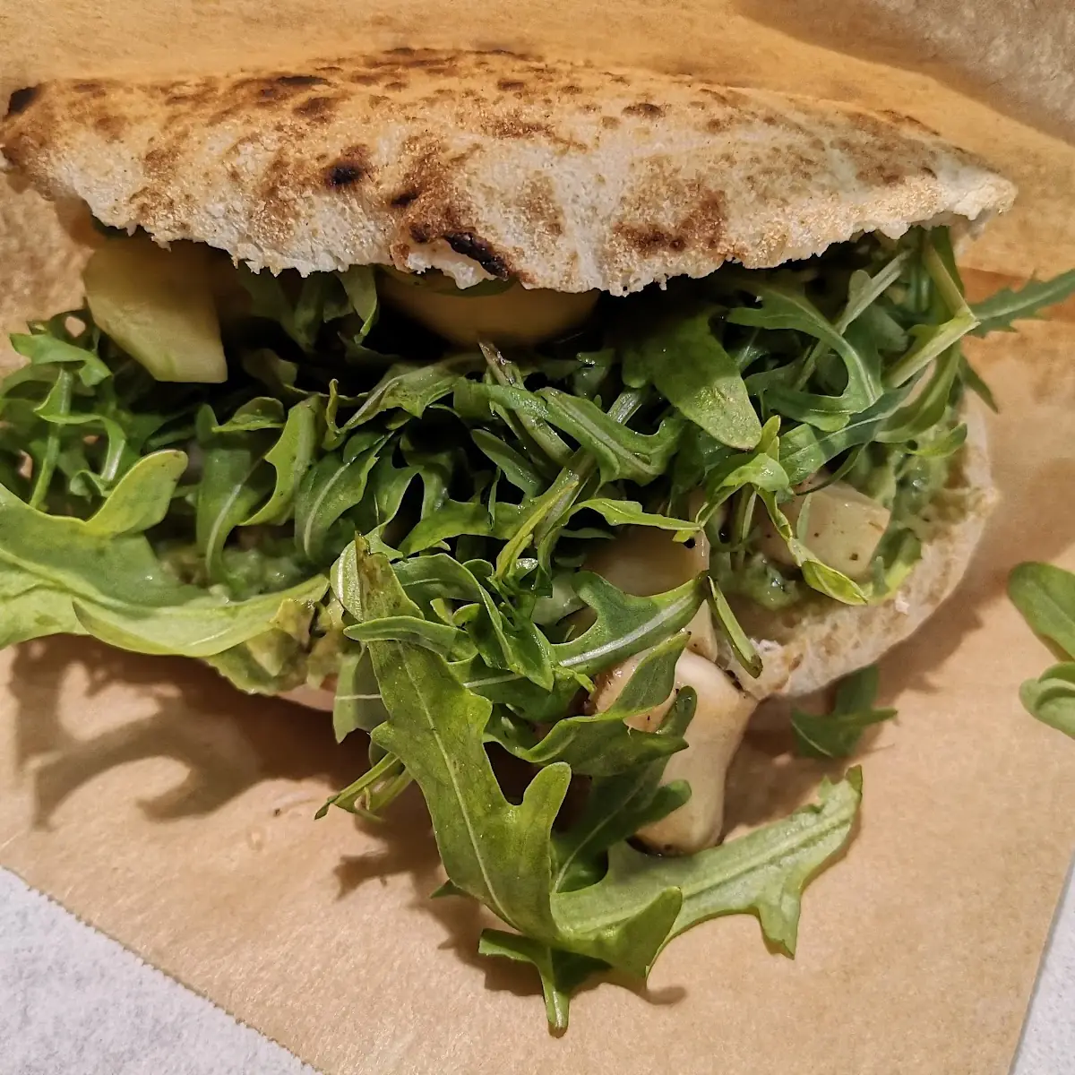 Avocado Pilz Sandwich