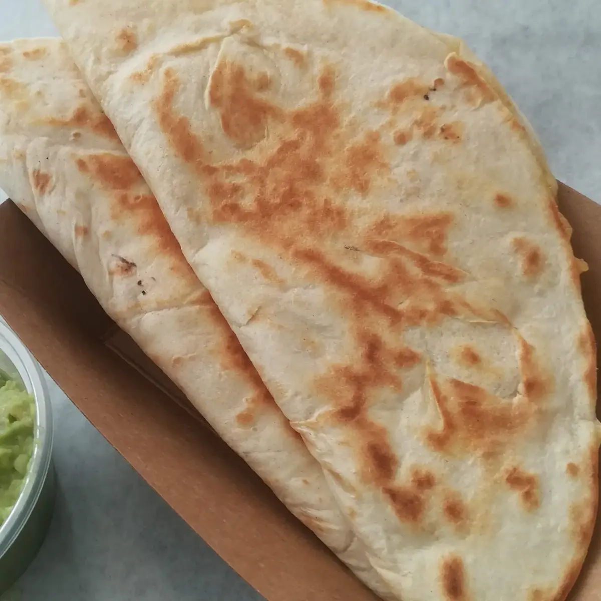 Käsequesadilla Mit Guacamole