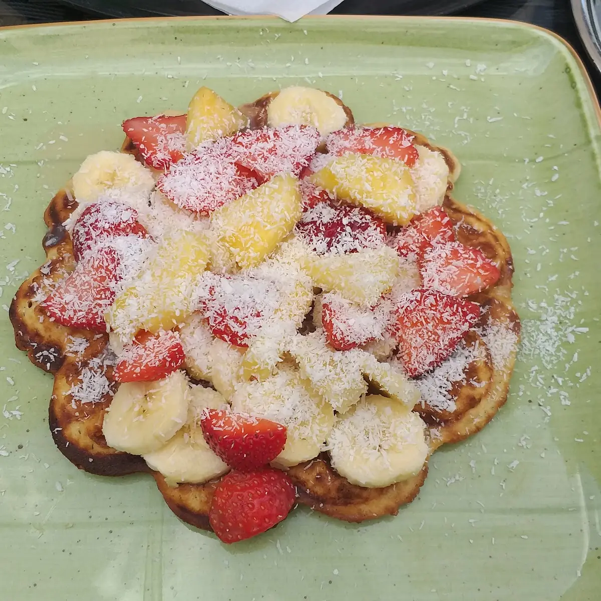 Waffel Mit Früchten Erdbeeren