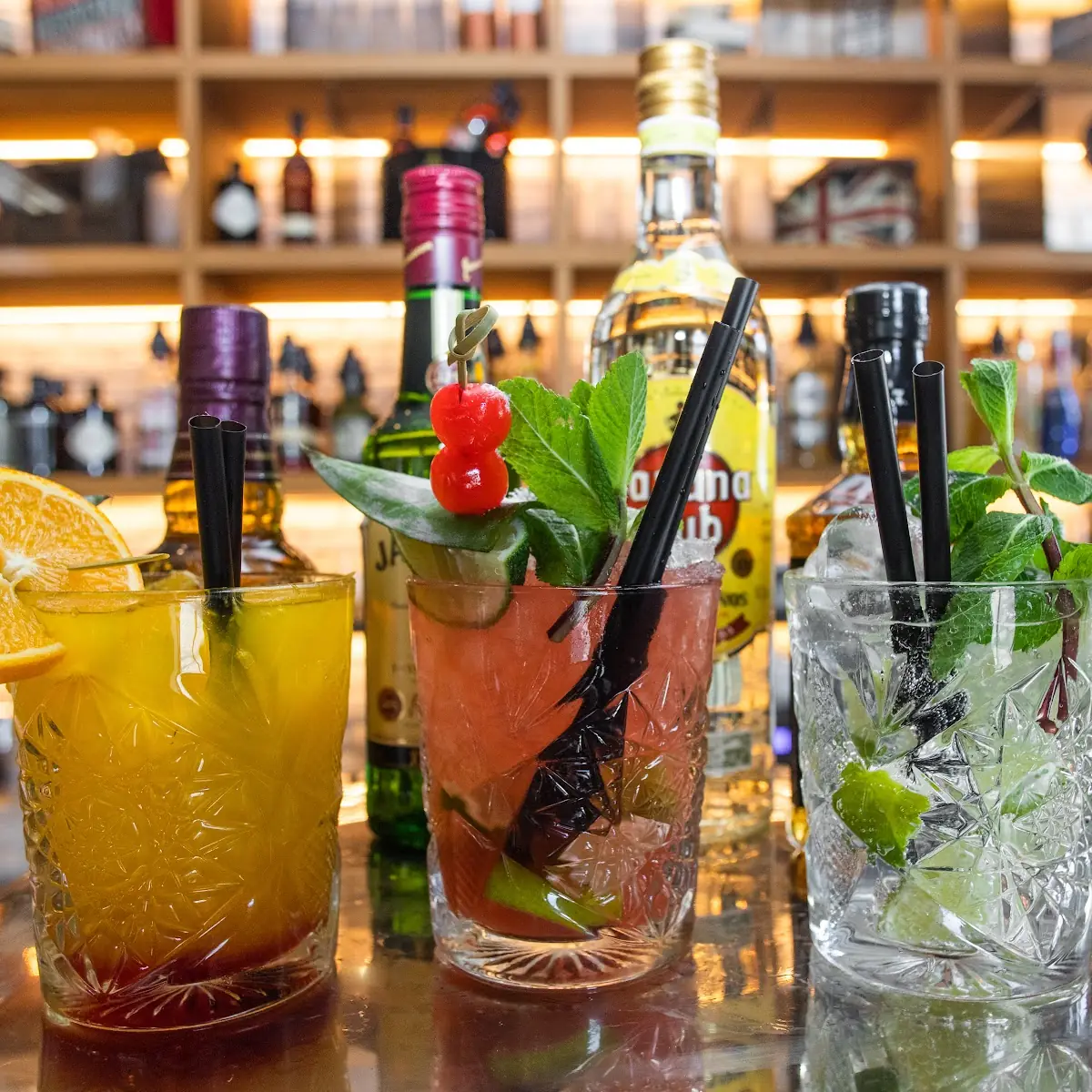 Spirituosen & Longdrinks