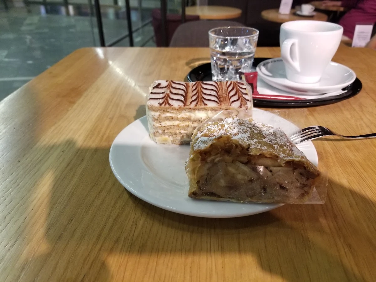 Strudel Esterhazy Cake