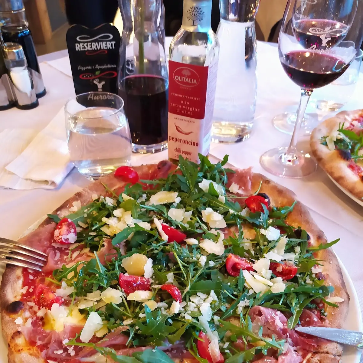 Pizza Mafia E Mandolino