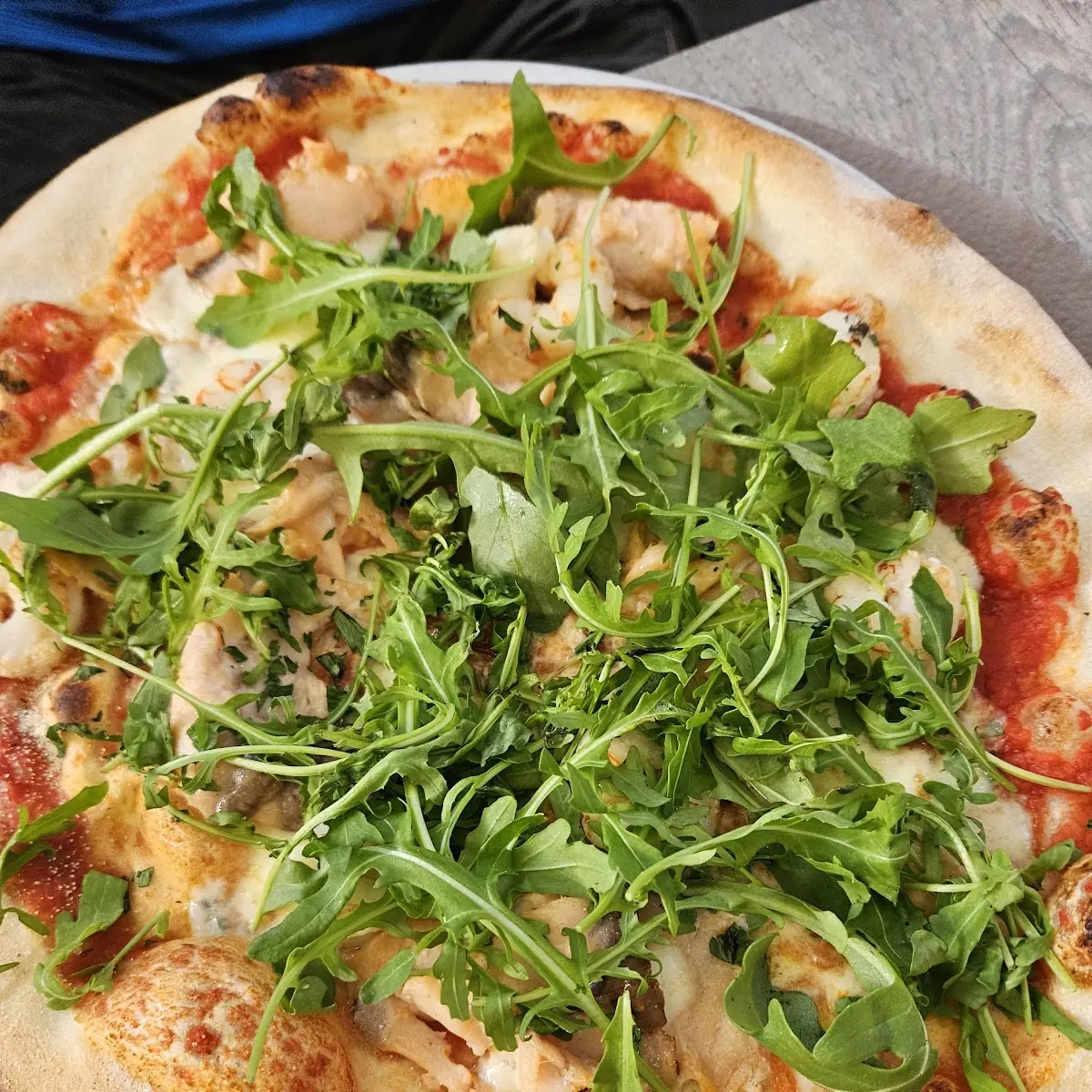 Pizza Tricolore