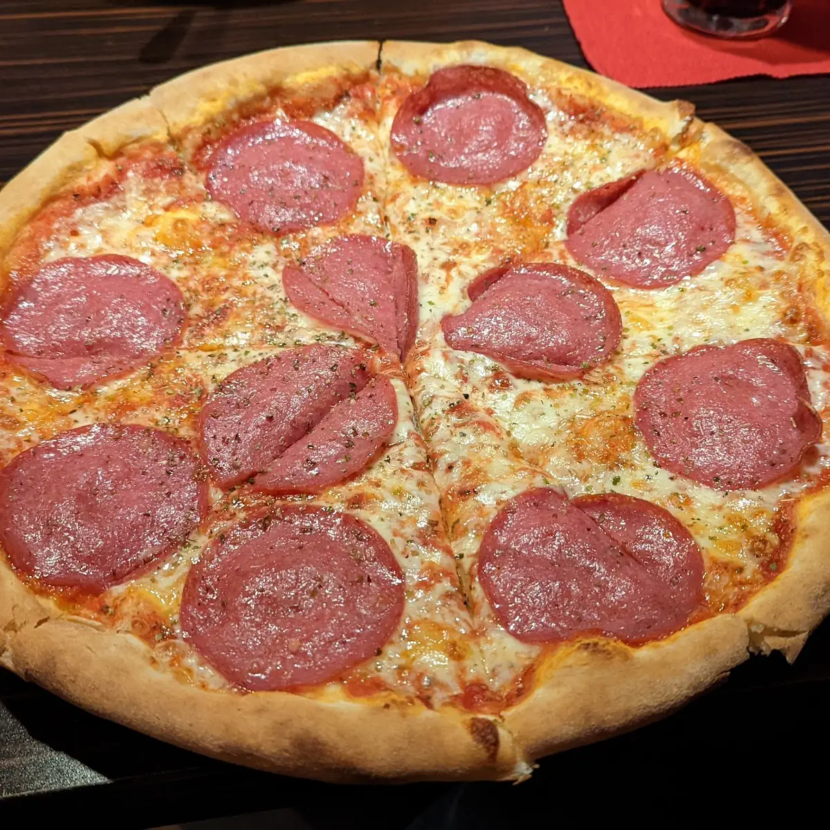 Salami Pizza