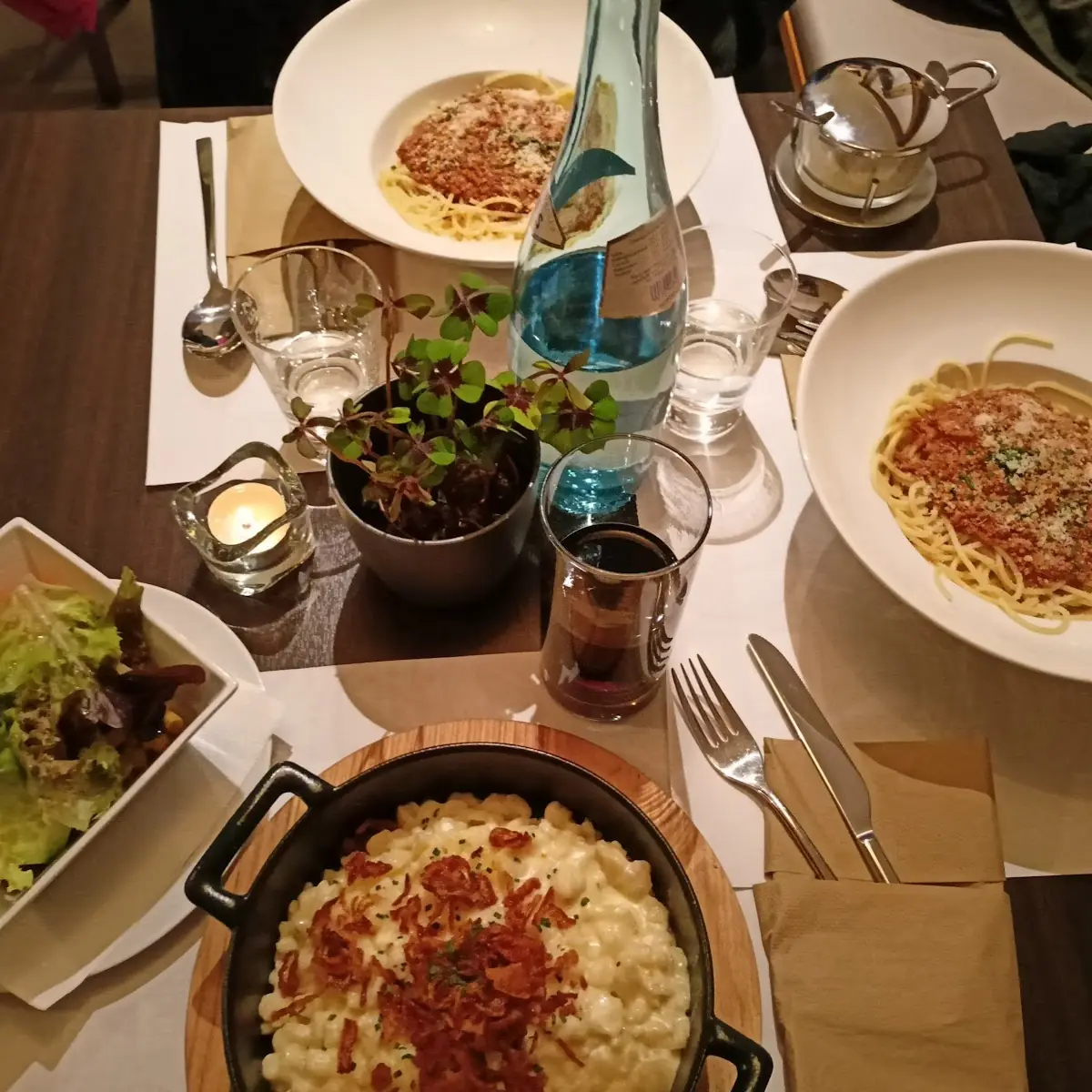 Käsespätzle Nudeln Bolognese