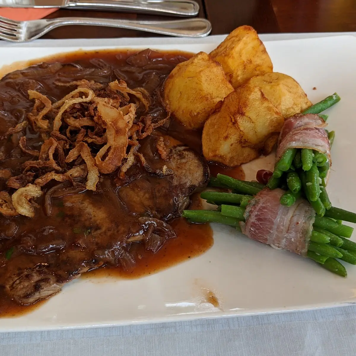 Zwiebelrostbraten