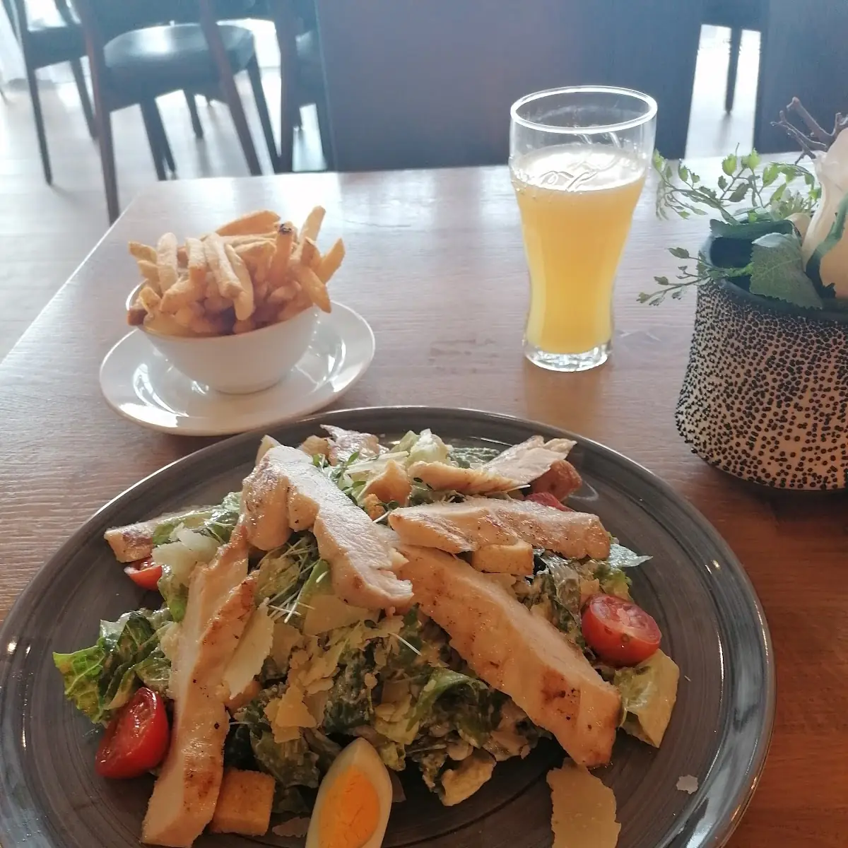 Gemischter Salat Mit Huehnerstreifen