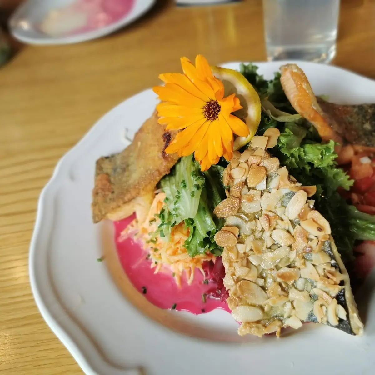 Dreierlei Fisch Auf Salat