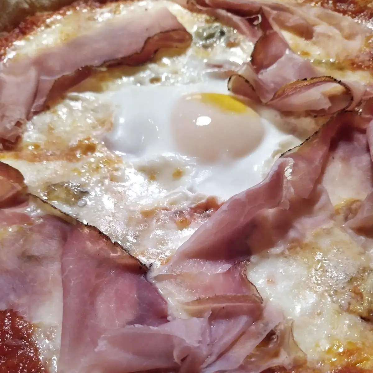 Pizza Tiroli