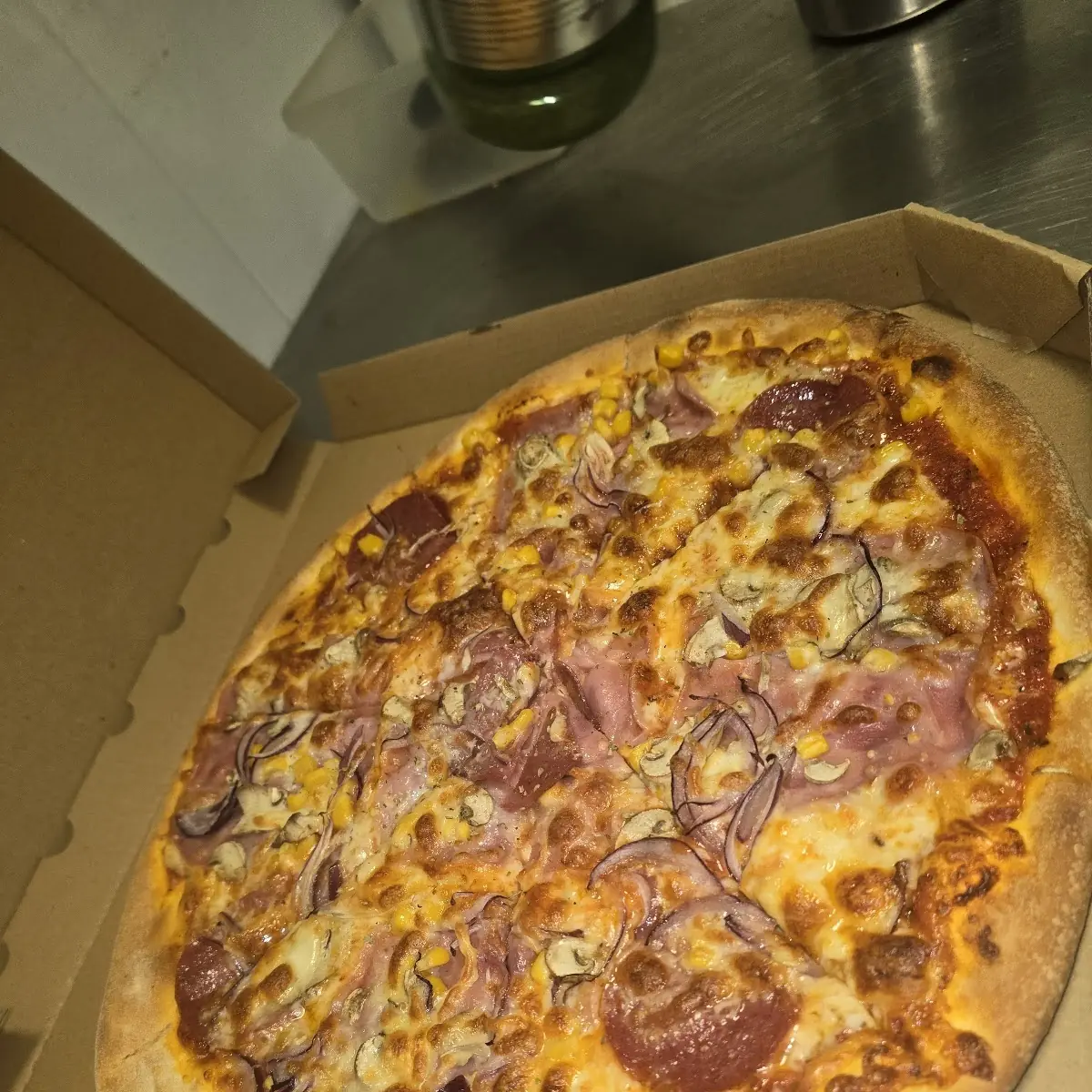 Rustica, Pizzeria Ateneo