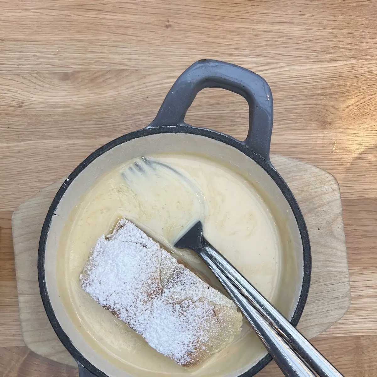 Apfelstrudel Hausgemacht