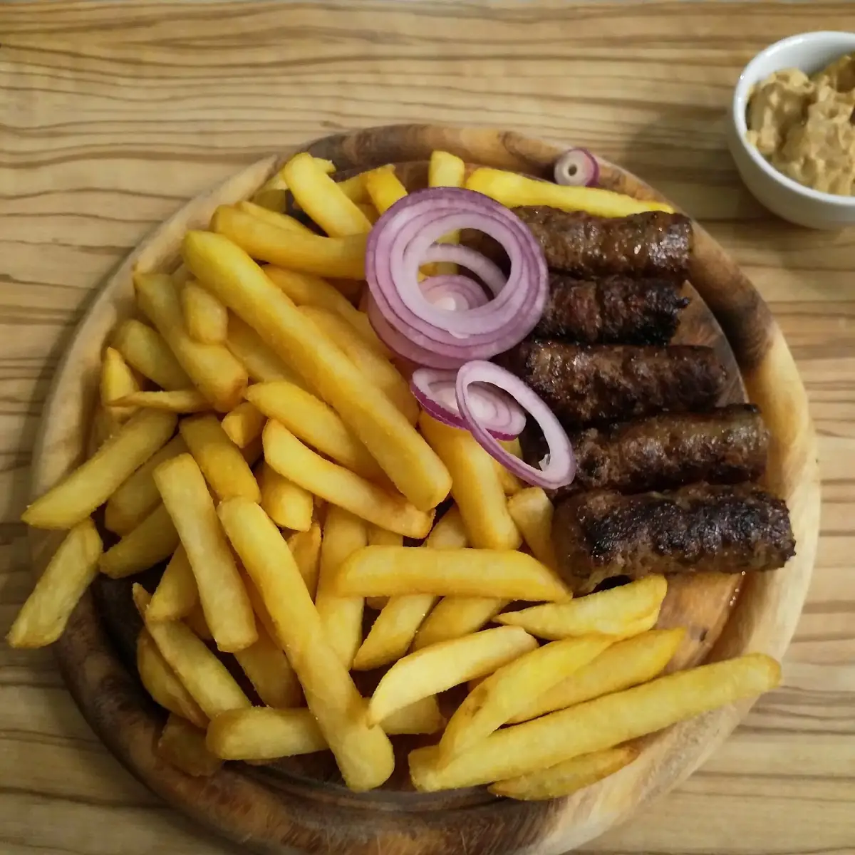 Cevapcici Mit Pommes Frites