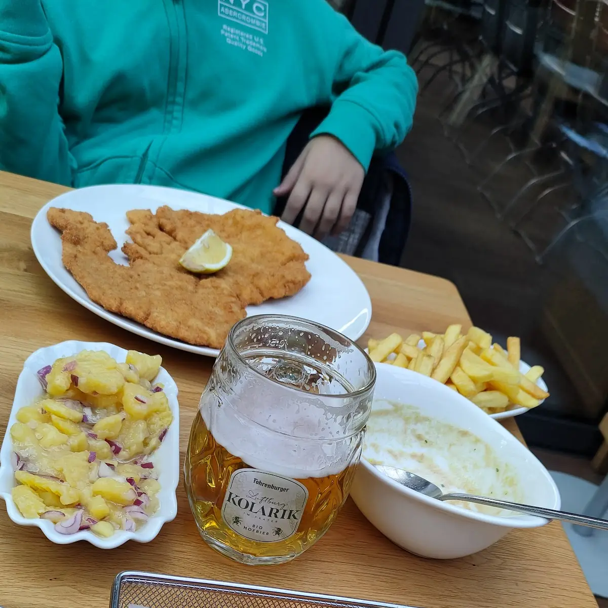 Schnitzel Wiener Art Mit Pommes Frites
