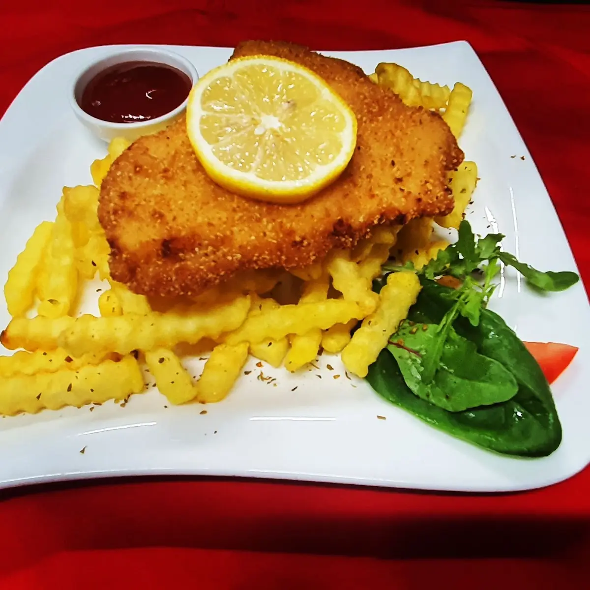 Hühnerschnitzel Mit Pommes F