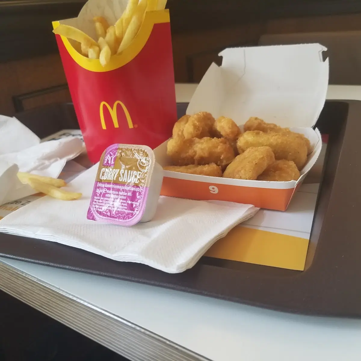 9er Mc Nuggets Mit Pommes Frites