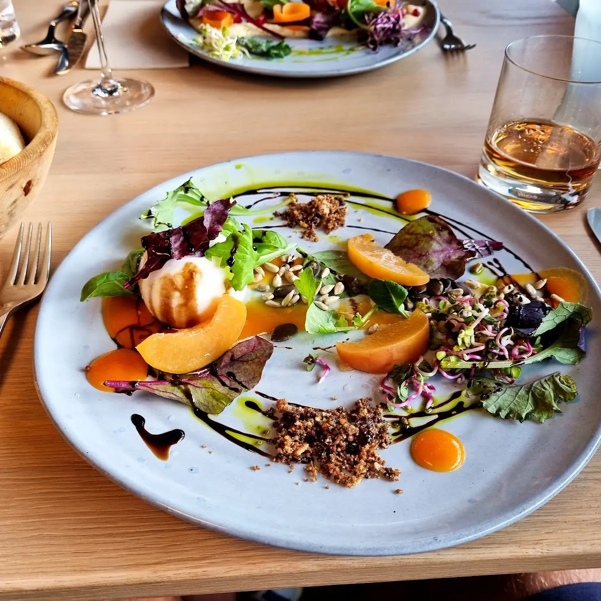 Burrata Mit Pfirsich