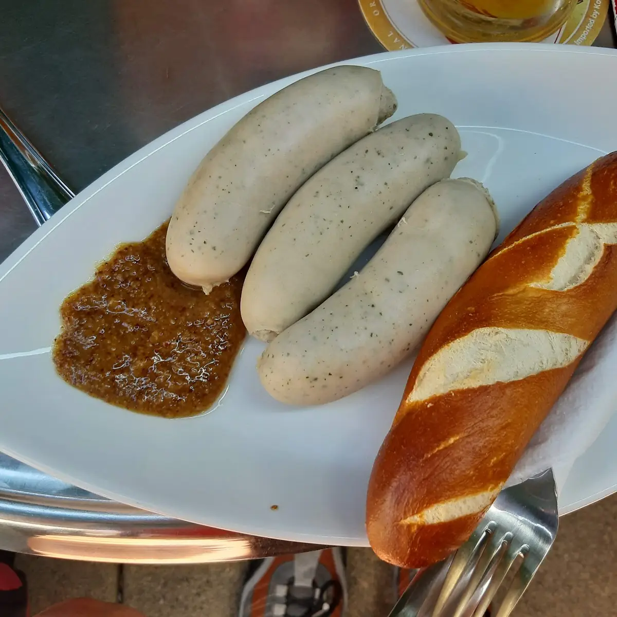 Weißwürste Mit Laugenstange