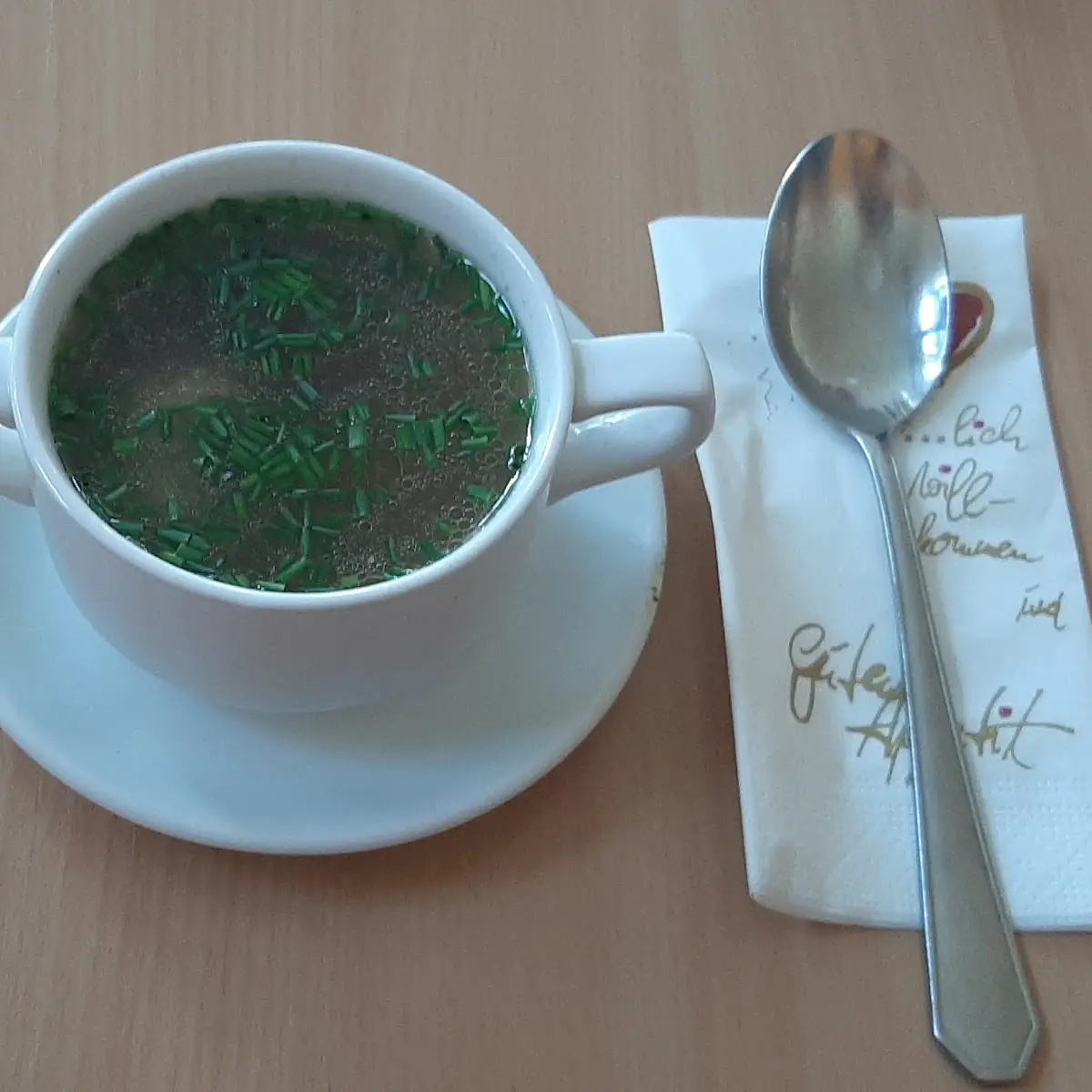 Leberknödelsuppe
