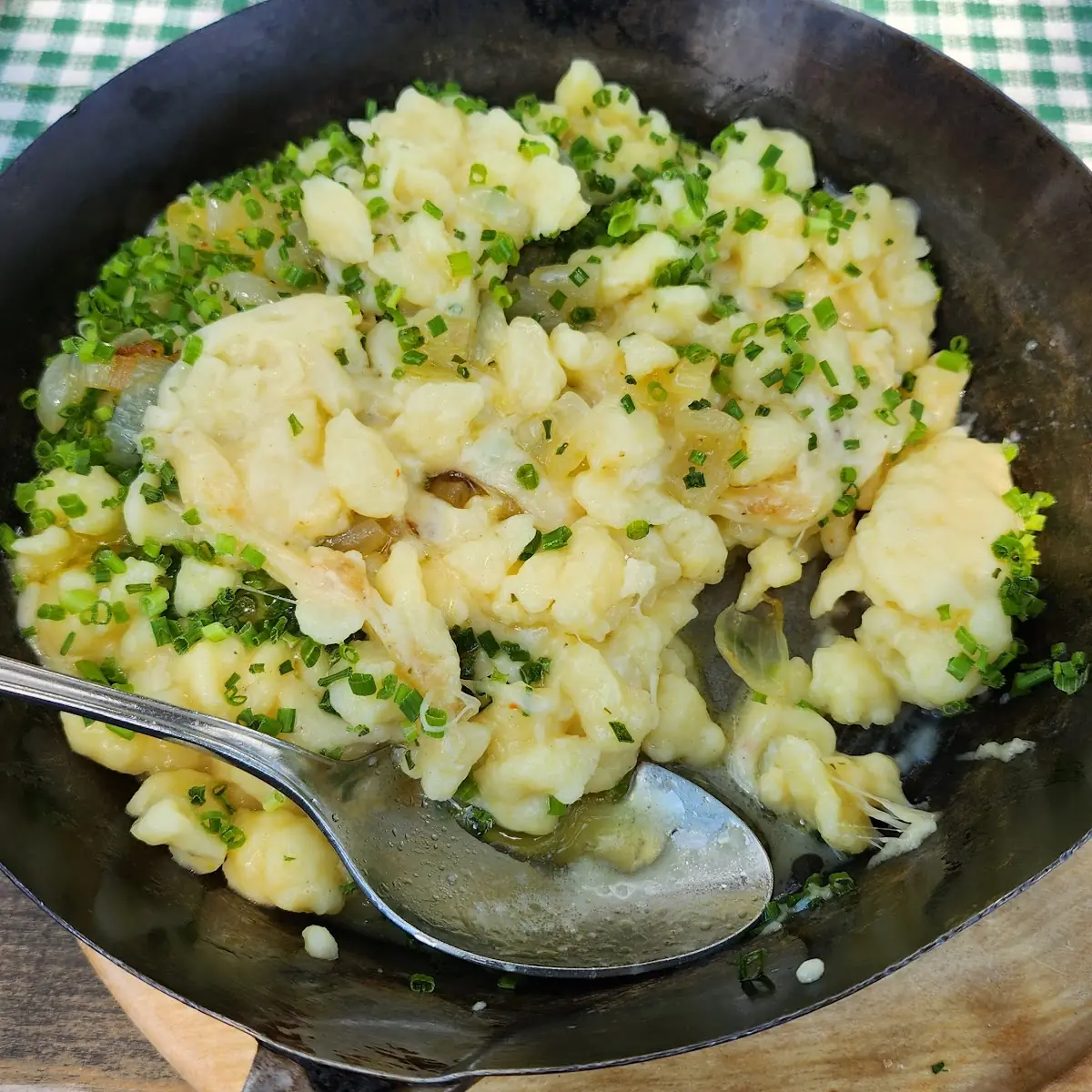 Käsespätzle, Berggasthof Huggenberg