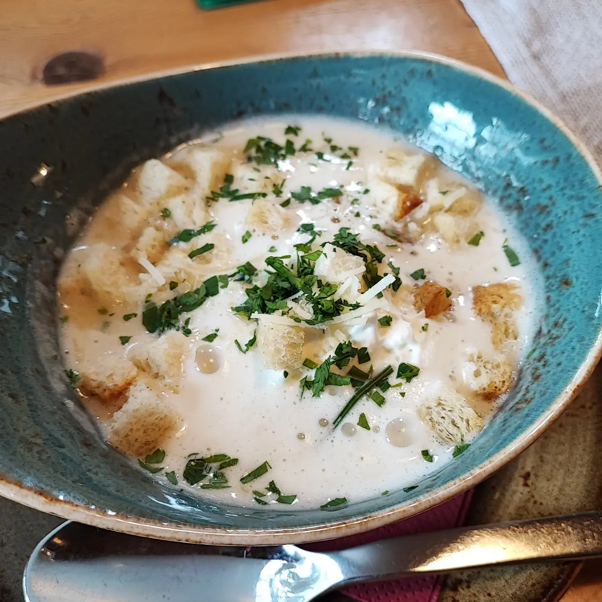 Parmesansuppe, Berggasthof Huggenberg