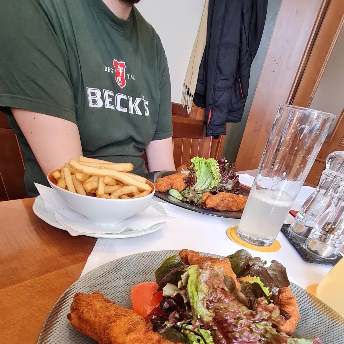 Backhendelsalat