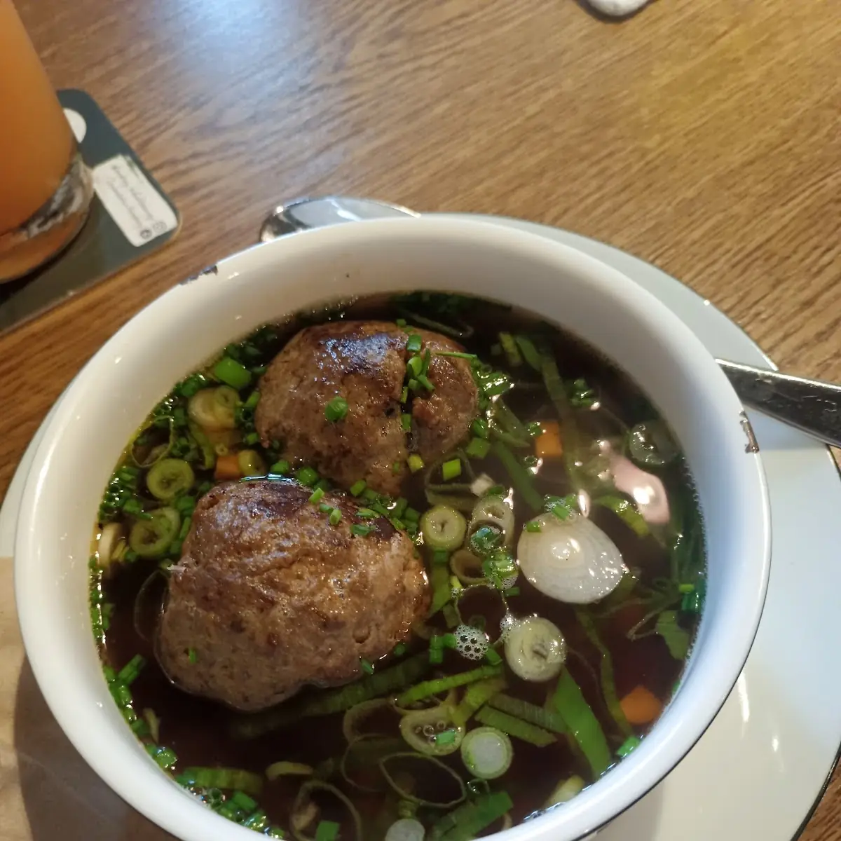Leberknödelsuppe