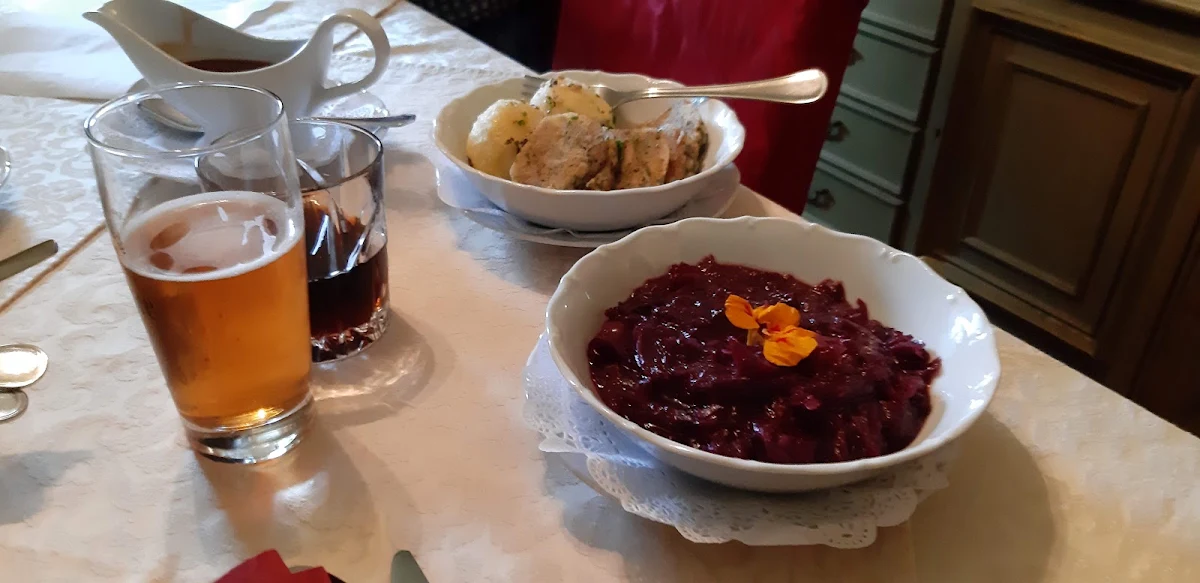 Blaukraut Semmel Kartoffelknödel