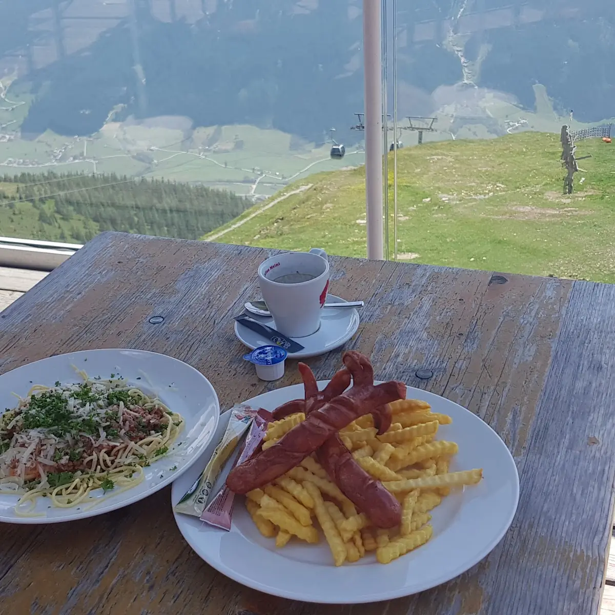 Pommes Wurst Friet Met Braadworst