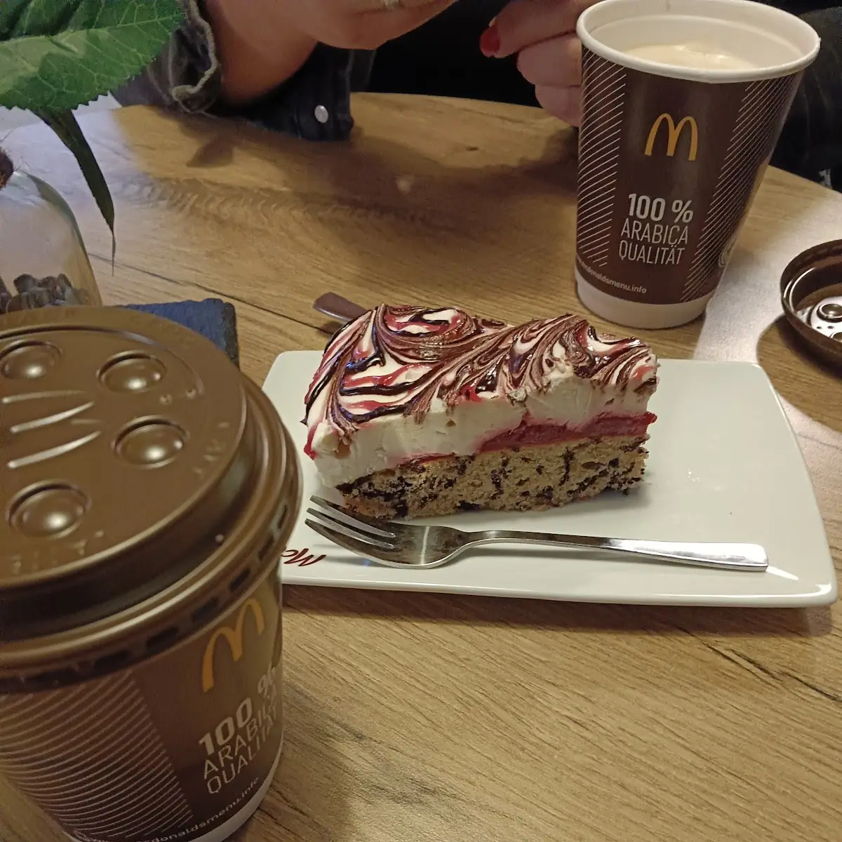 Cappuccino Mit Stracciatella Torte