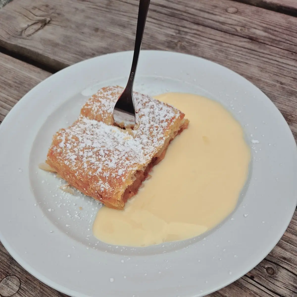 Apple Cake