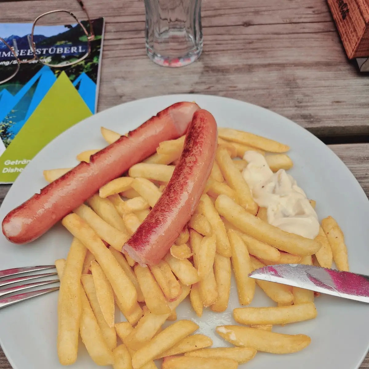 Wurstel Mit Pommes Frites