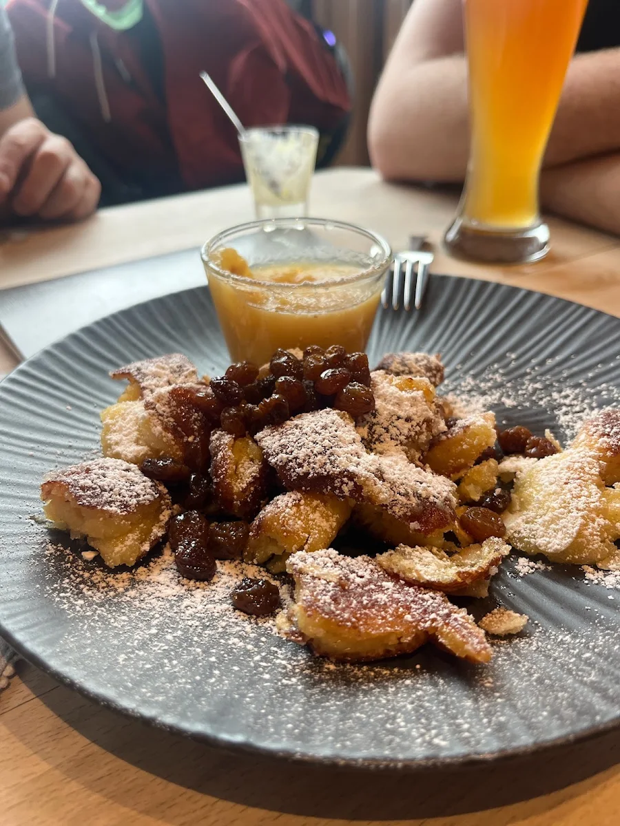 Kaiserschmarrn Mit Rumrosinen