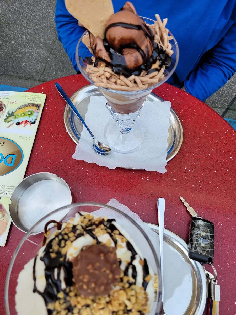 Rocher Und Maroni Becher
