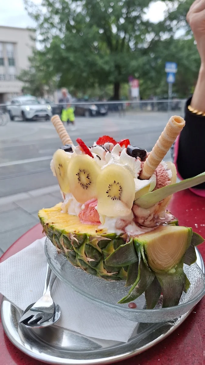 Tropicana Eis