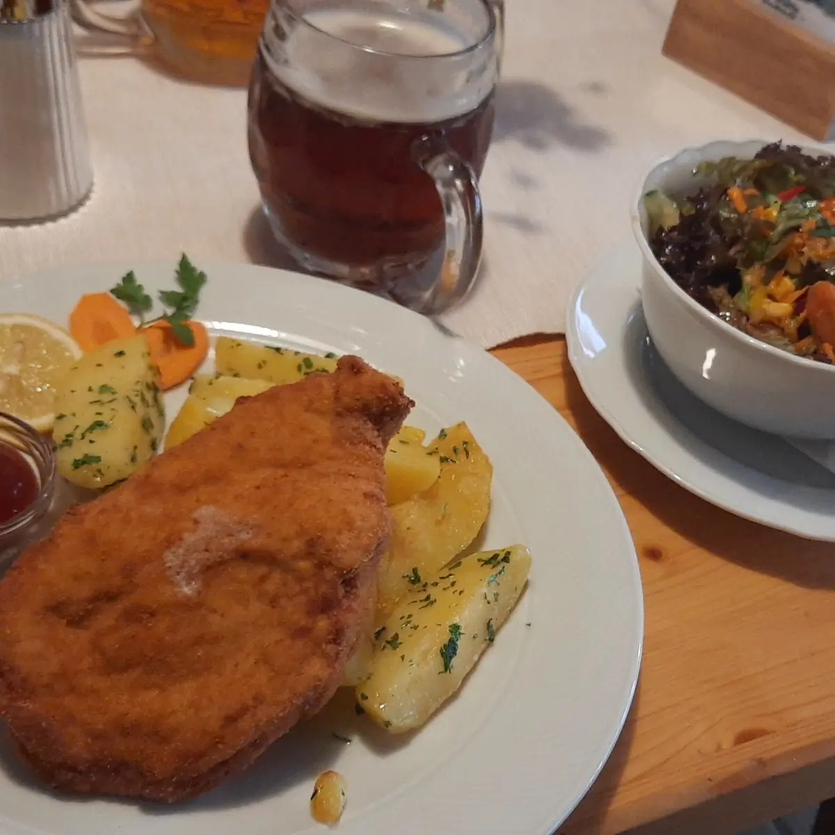 Cordon Bleu Vom Schwein Mit Salat