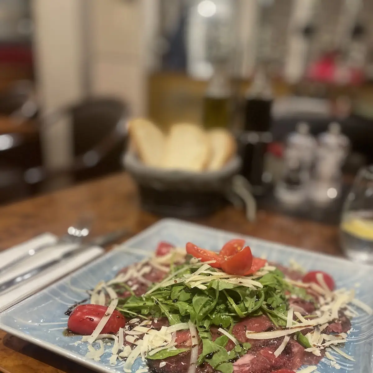 Carpaccio Classico Con Rucola E Parmigiano