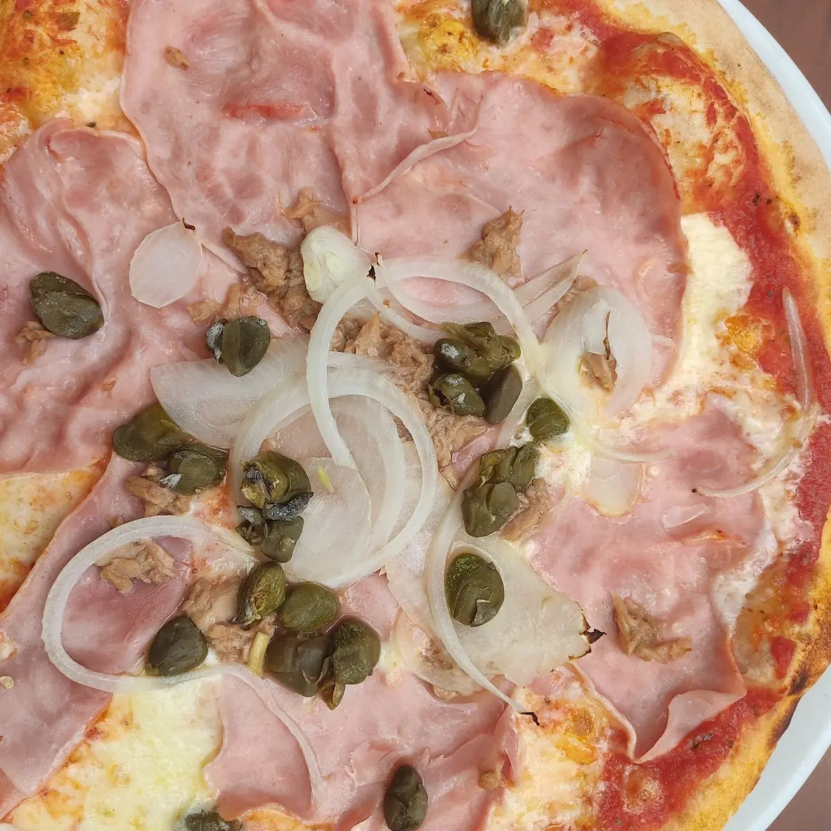 Pizza Siciliana Mit Kapern