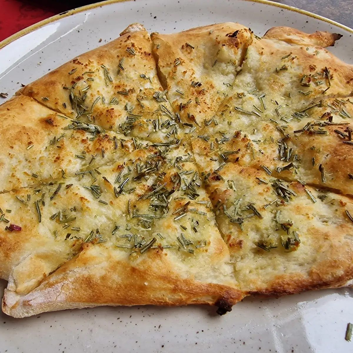 Pizzabrot Mit Knoblauch Und Rosmarin
